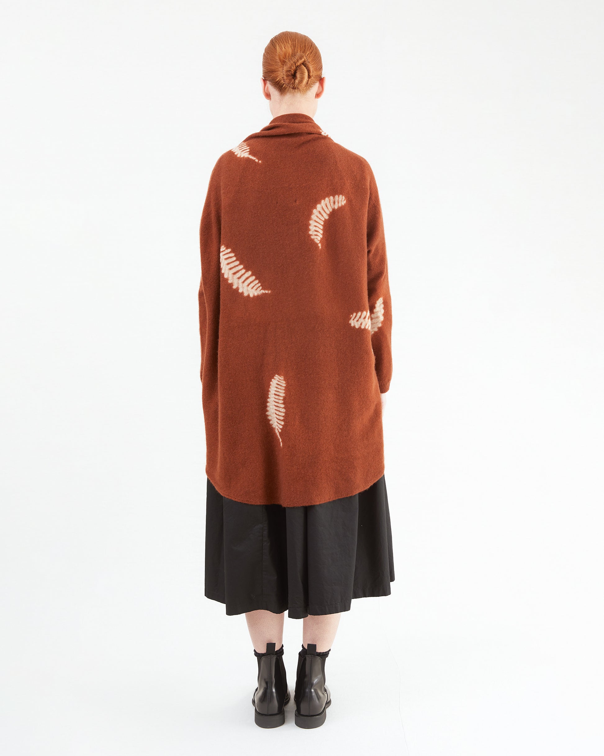 Suzusan Cashmere Seamless Upside Down Cape in Brown/ Sand
