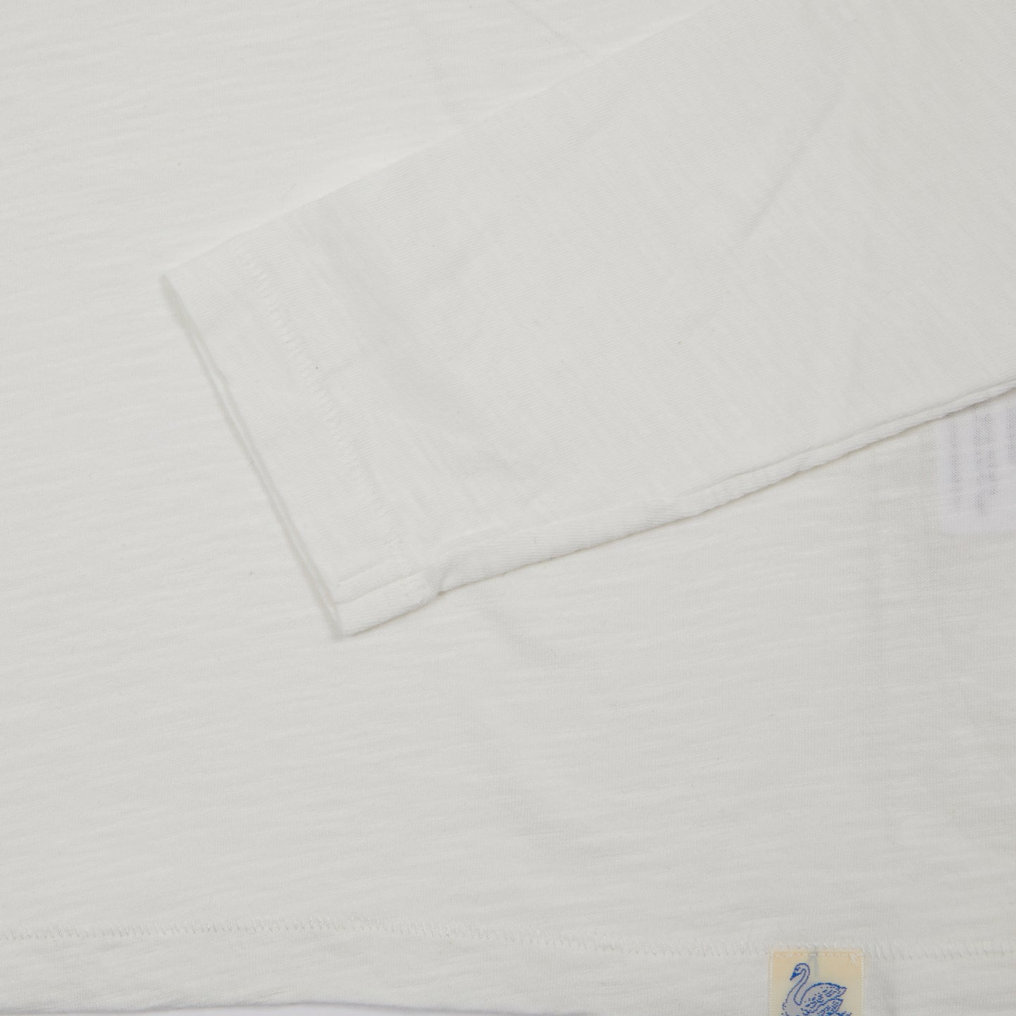 Merz b Schwanen Women's Long Sleeve T-shirt in White