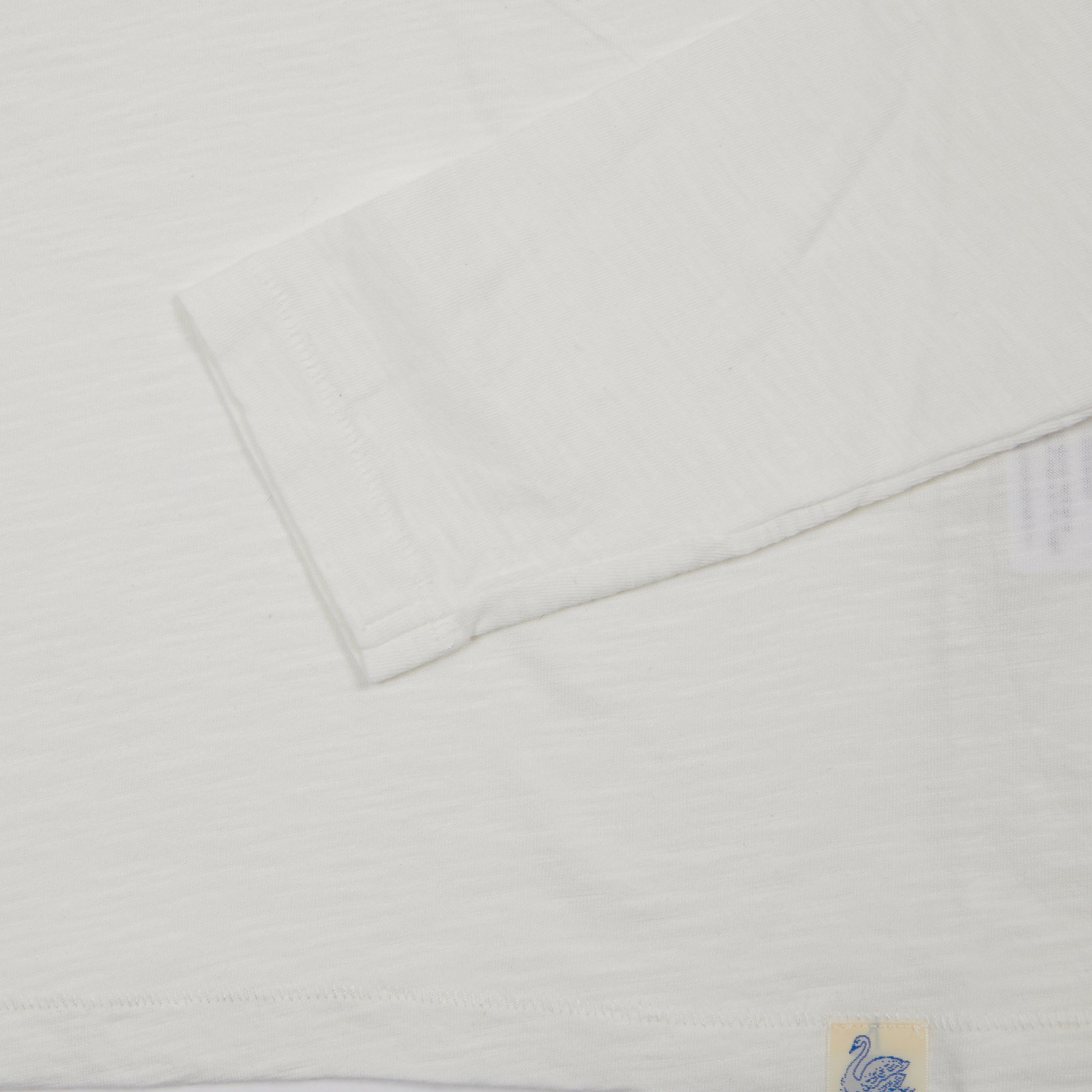 Merz b Schwanen Women's Long Sleeve T-shirt in White