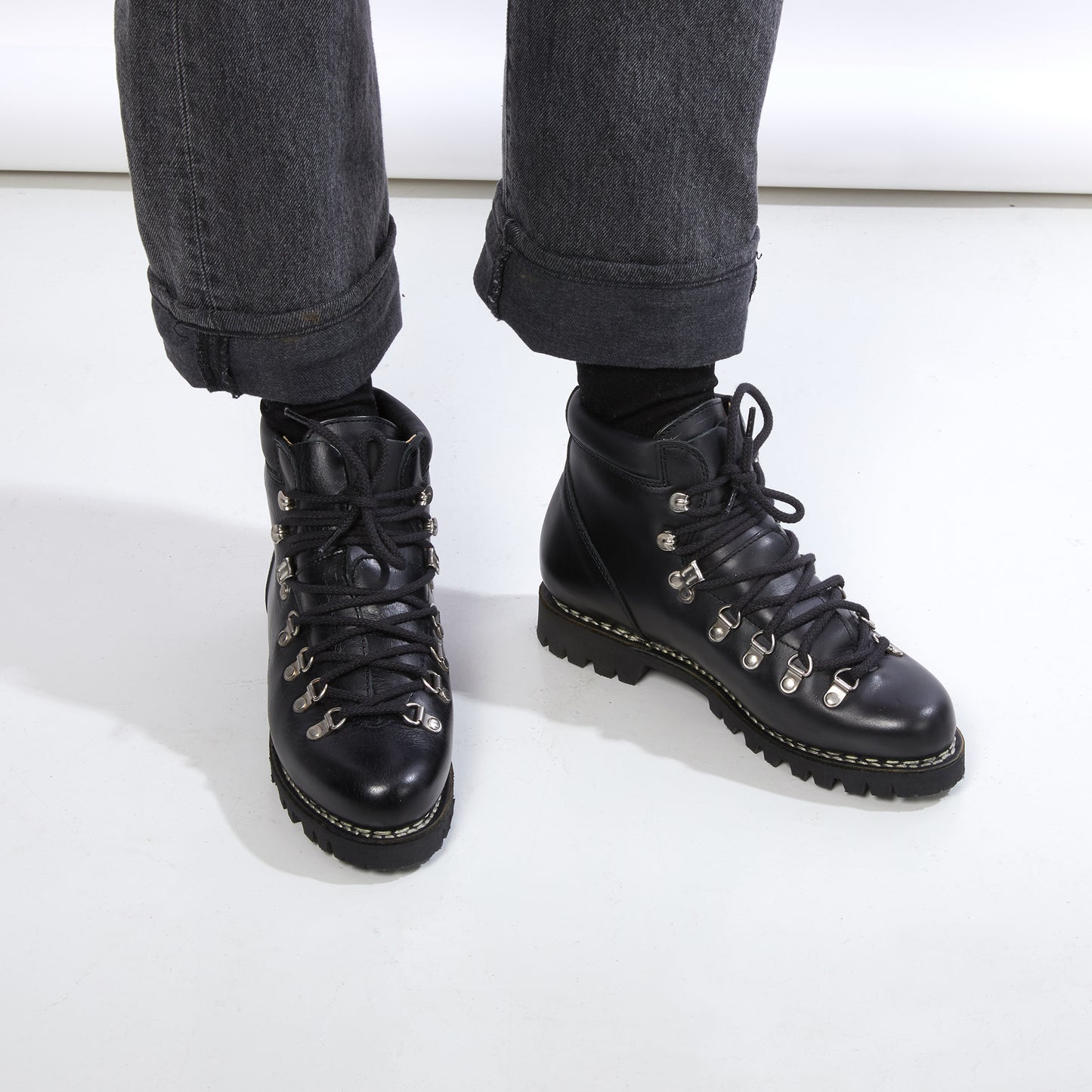 Paraboot Women's Avoriaz Alpine Boot in Black